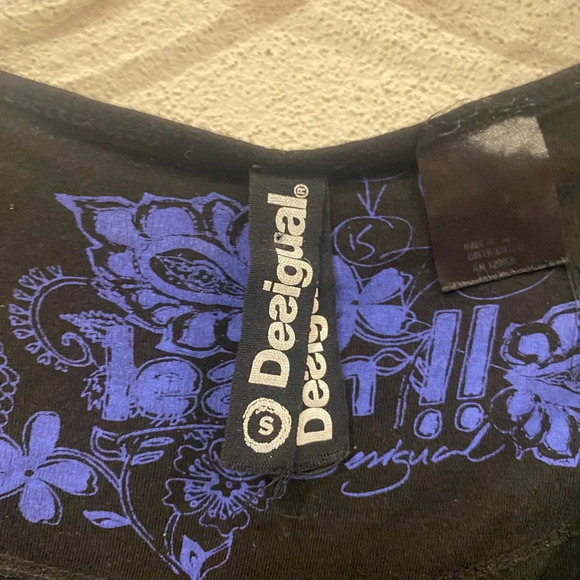 Desigual Beaded Heart Asymmetrical Tee Size Small EUC - Picture 4 of 5